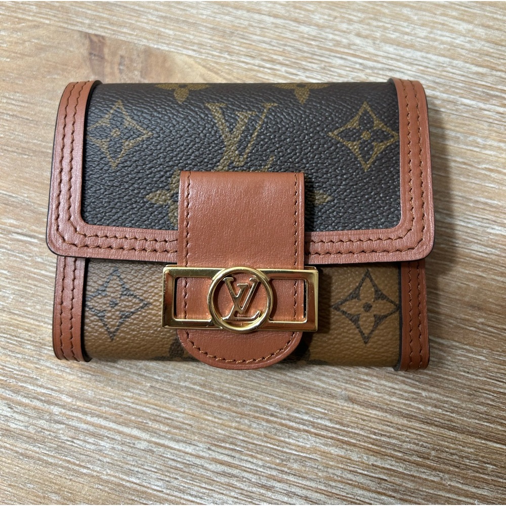 Dauphine Compact Wallet